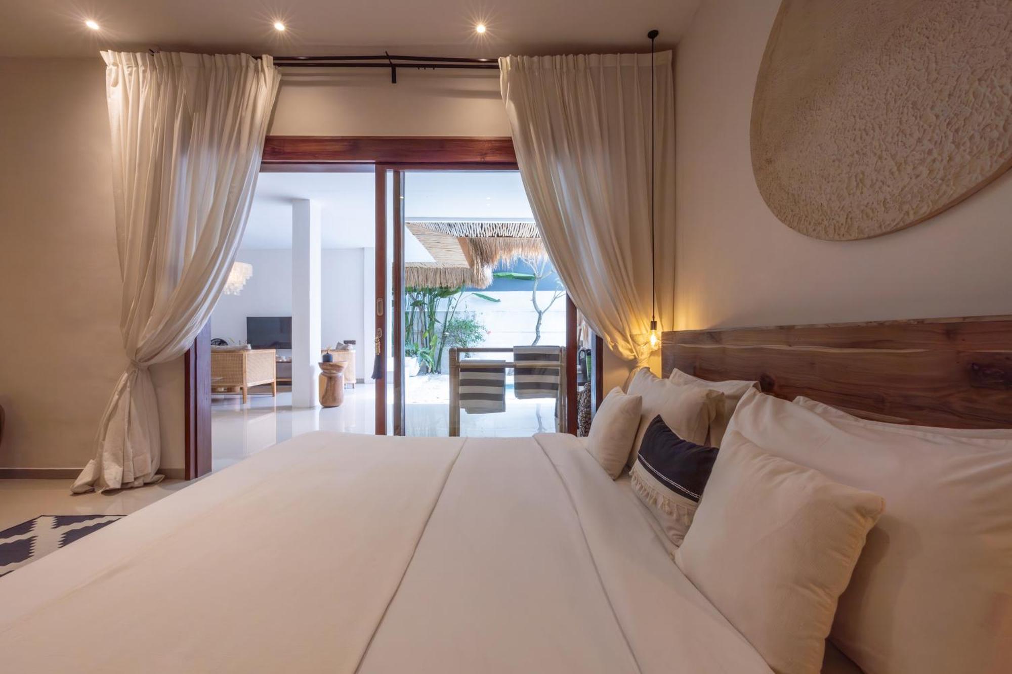 Turan Casa Auri Seminyak Villa Ngoại thất bức ảnh